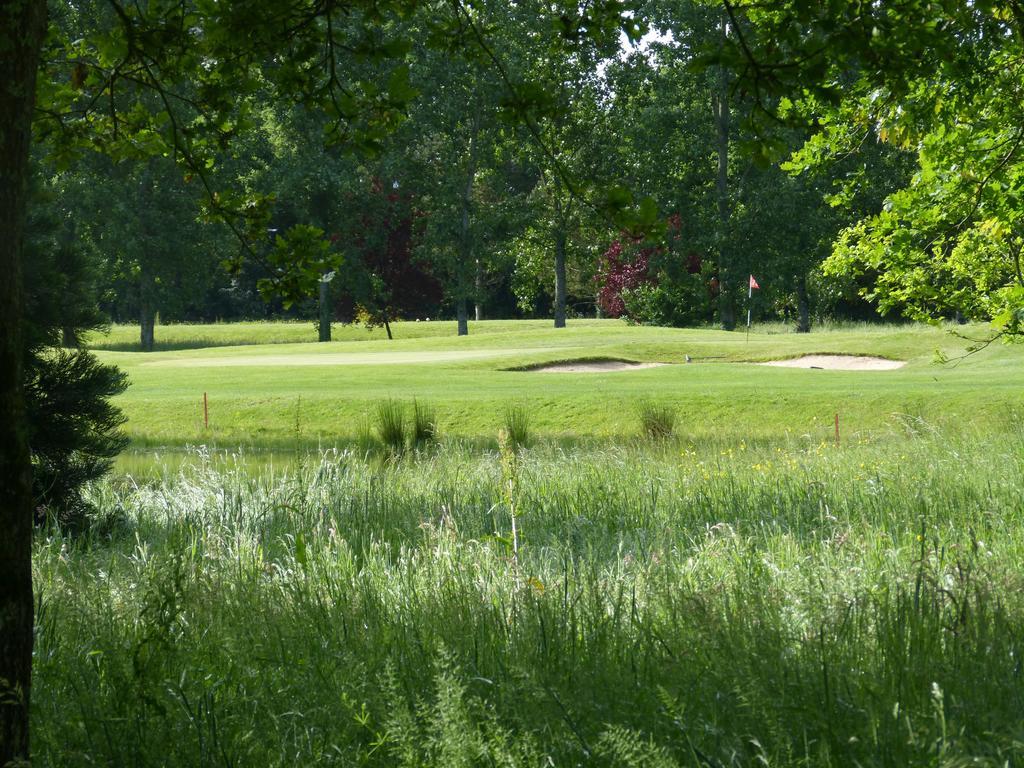 Anjou Golf And Country Club Hotel Champigné Kültér fotó